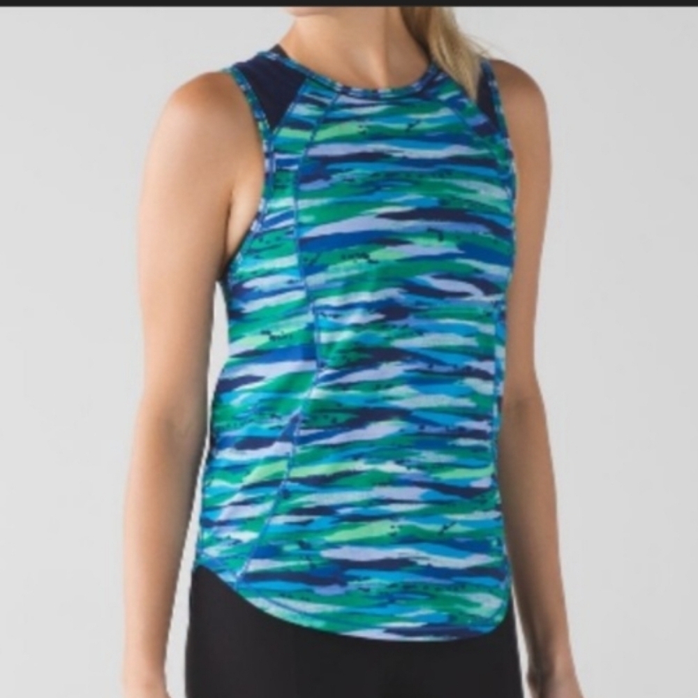 Lululemon Womens Sculpt Tank In Seven Wonders Multi/Hero Blue Measures Like 6-8